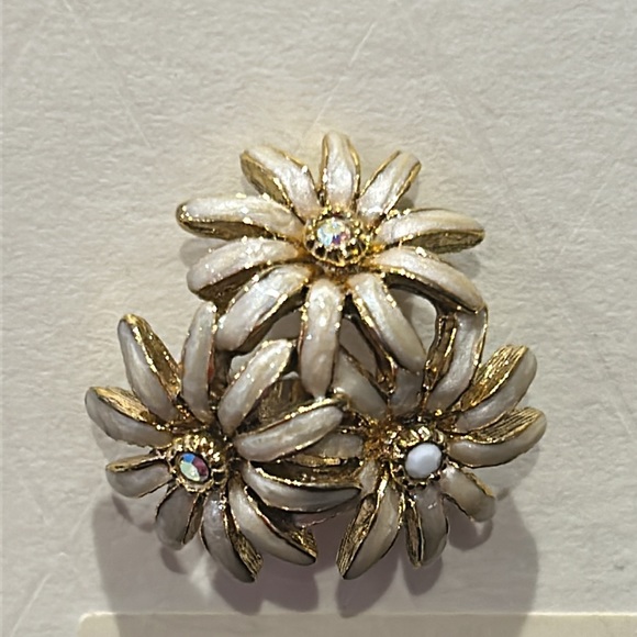 Vintage Oscar de la Renta Domed Enamel Flower Trio Earrings-Boutique - Picture 3 of 10